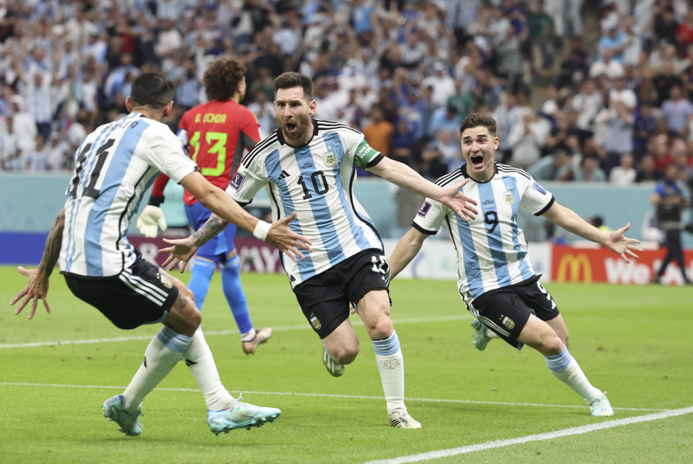 尔近年来屡 尔近年来屡